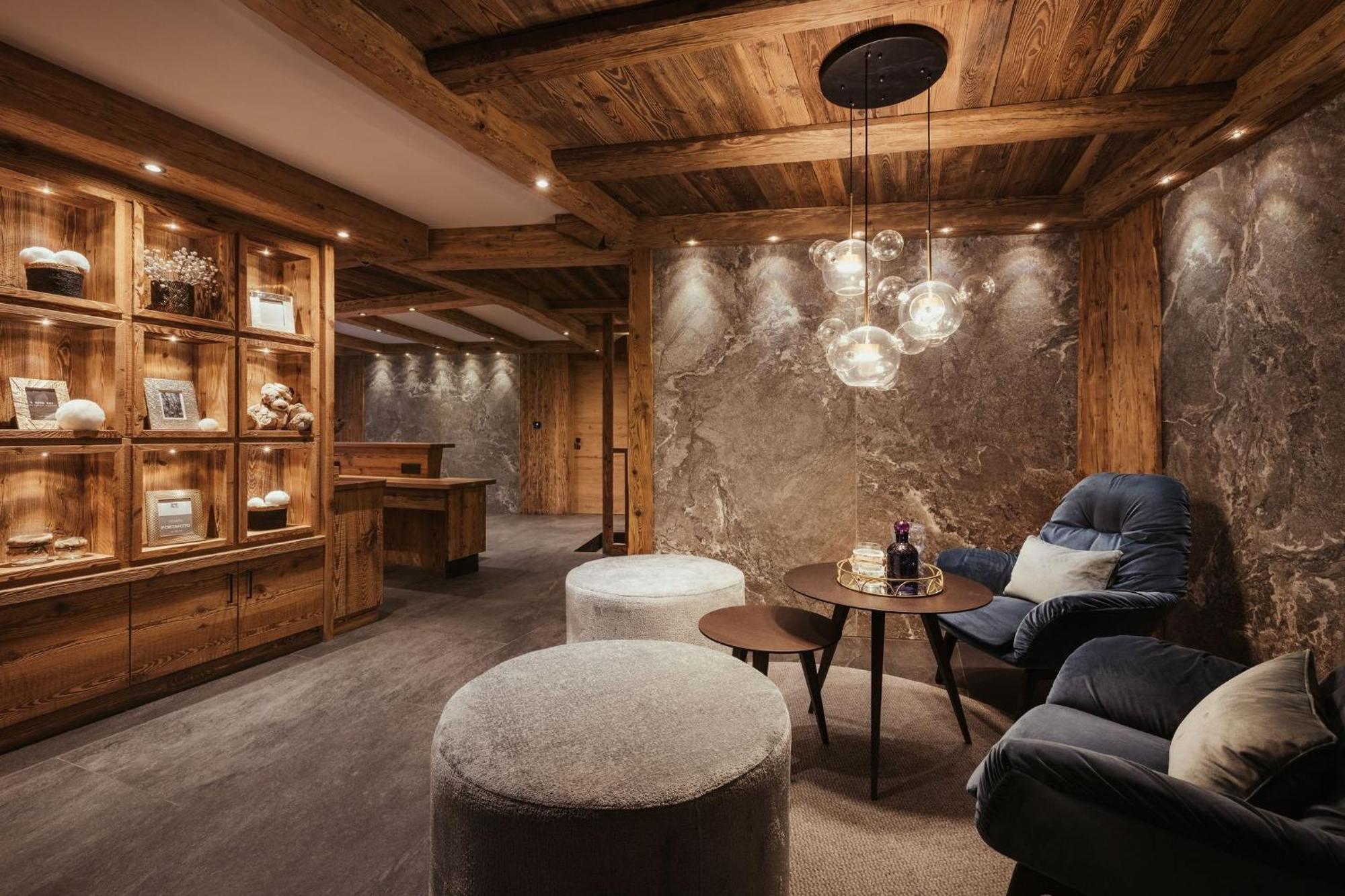 Luxury Chalet P Ortisei Bagian luar foto