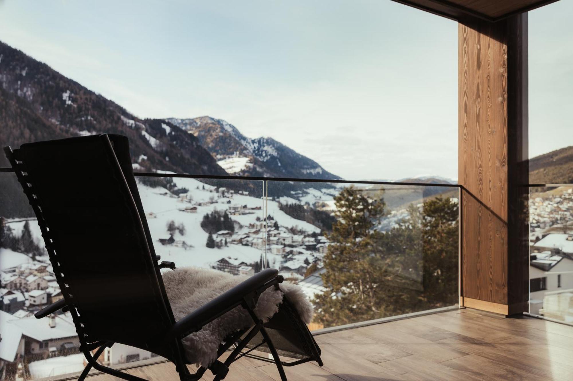 Luxury Chalet P Ortisei Bagian luar foto