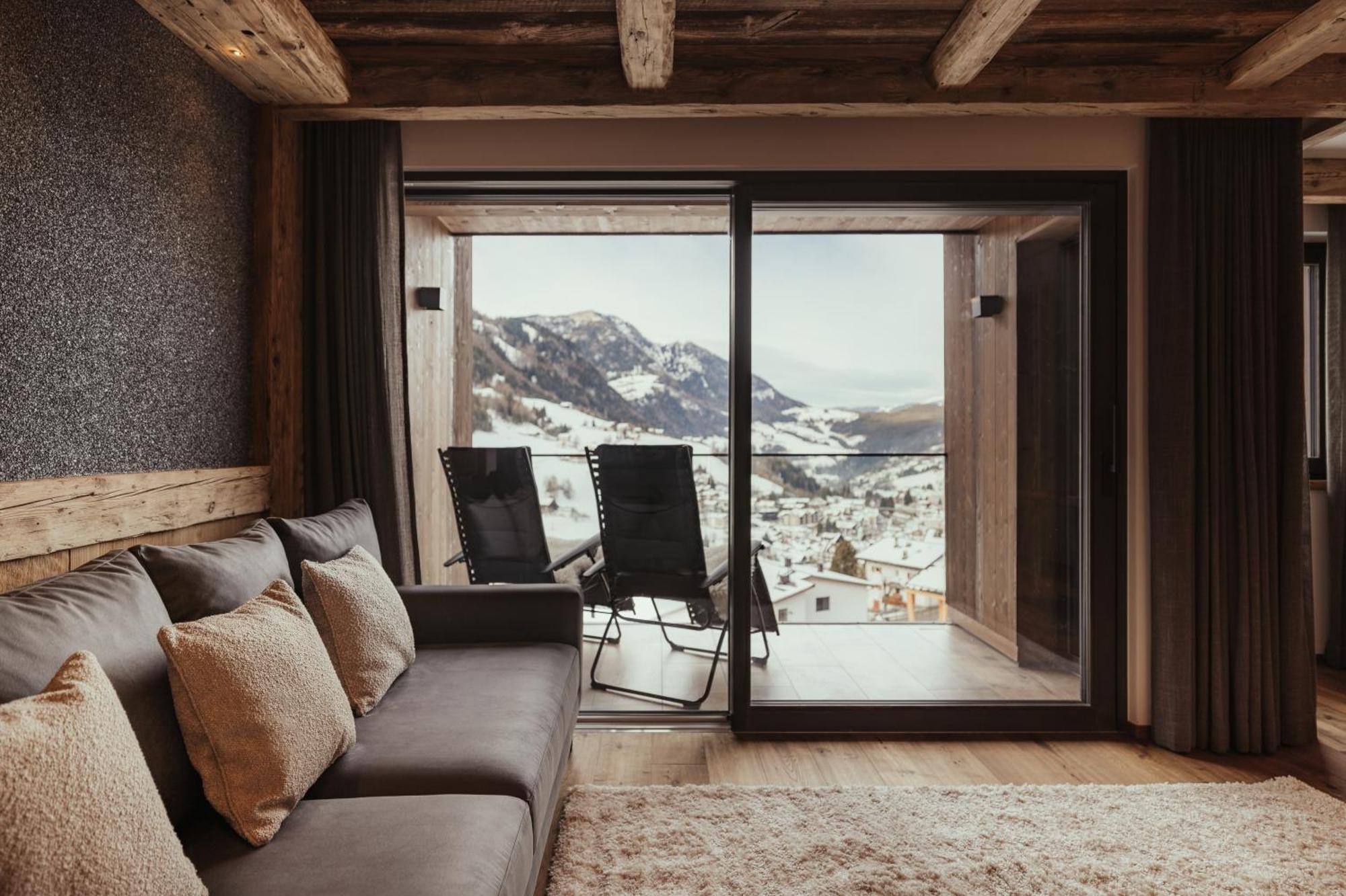 Luxury Chalet P Ortisei Bagian luar foto