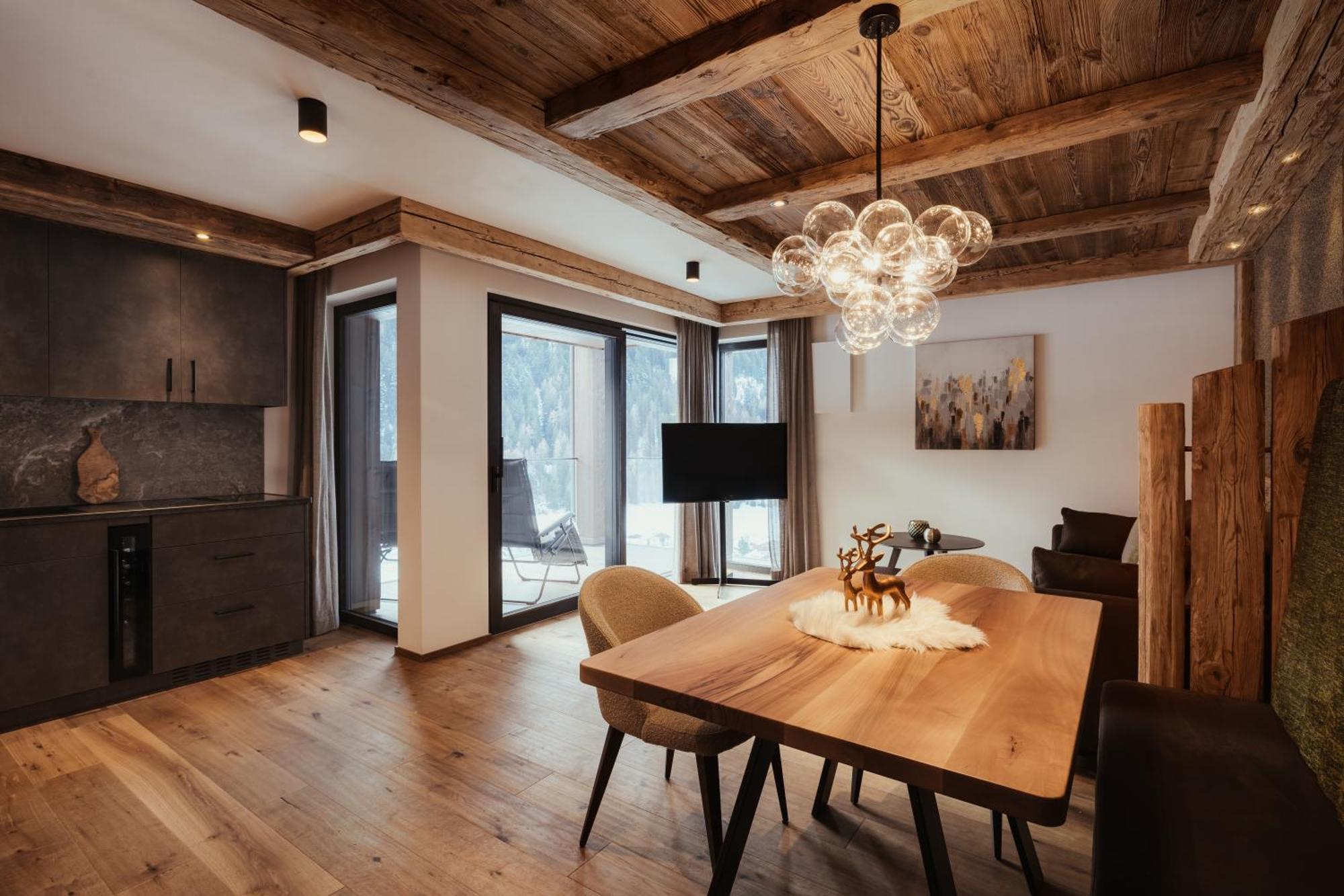 Luxury Chalet P Ortisei Bagian luar foto
